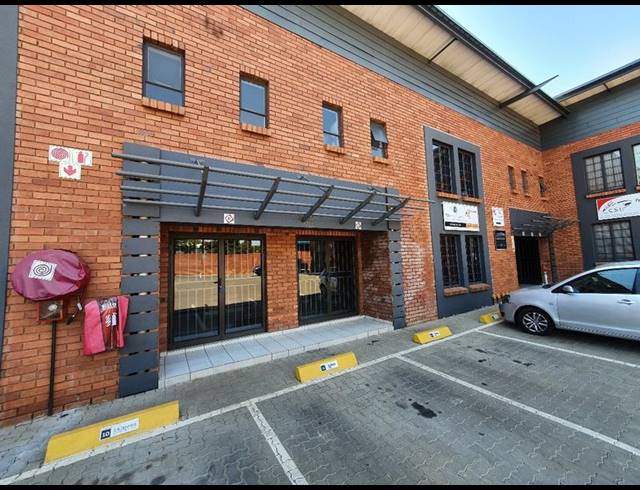 INDUSTRIAL PROPERTY TO RENT IN HENNOPSPARK